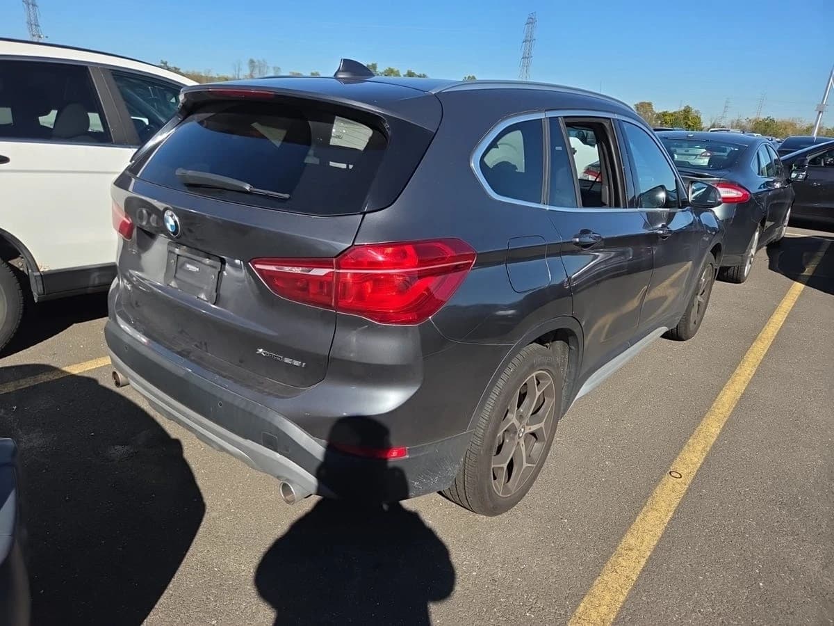 2019 BMW X1 xDrive28i — photo 5