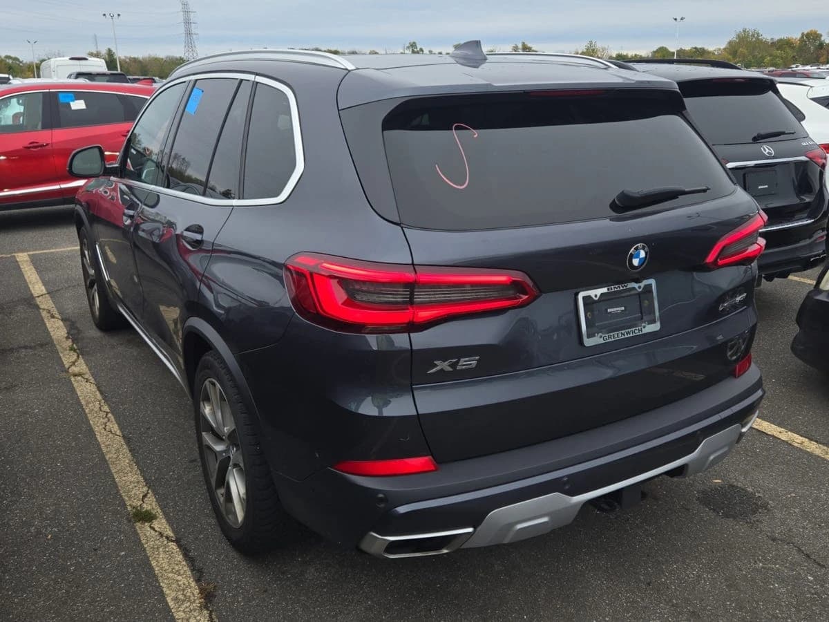 2020 BMW X5 xDrive50i — photo 3