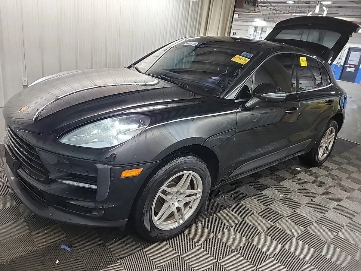 2020 Porsche Macan N/A — photo 1