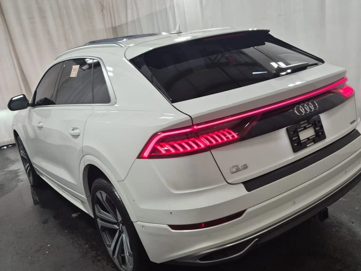 2019 Audi Q8 Prestige — photo 3