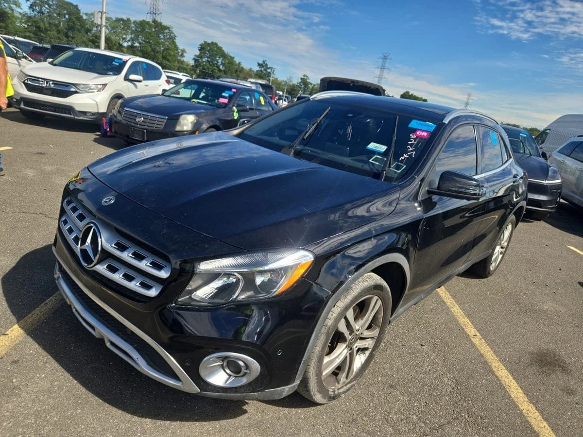 2020 Mercedes-Benz GLA 250 GLA 250 — photo 1