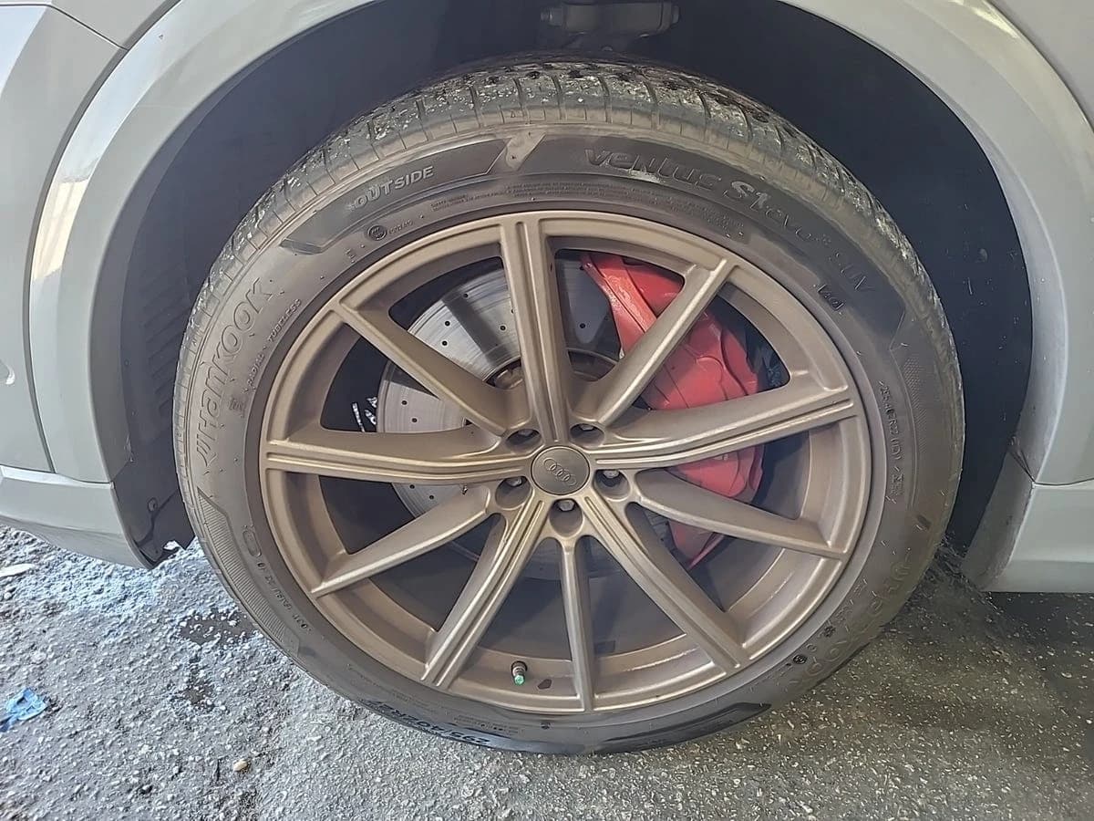 2021 Audi RS Q8 4.0T — photo 2