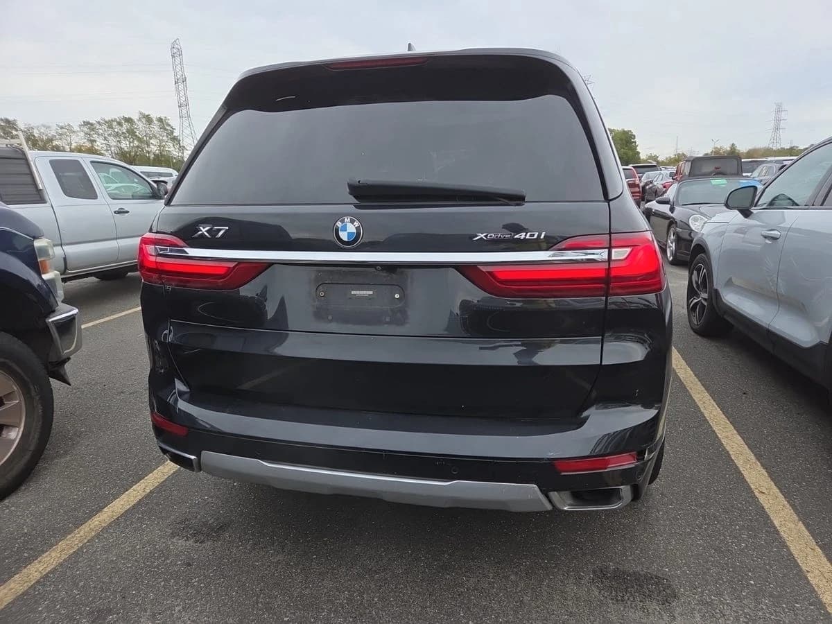 2019 BMW X7 xDrive40i — photo 4