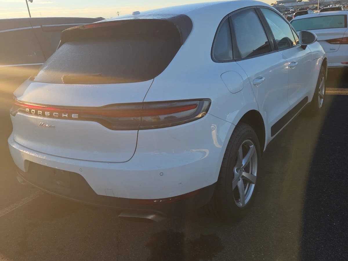 2019 Porsche Macan 2.0L H-4 DI T/C D — photo 5
