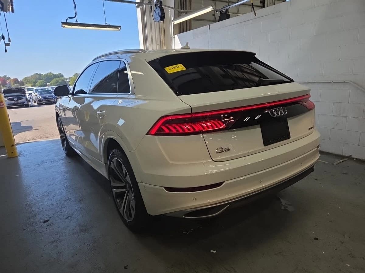 2019 Audi Q8 Premium Plus — photo 3