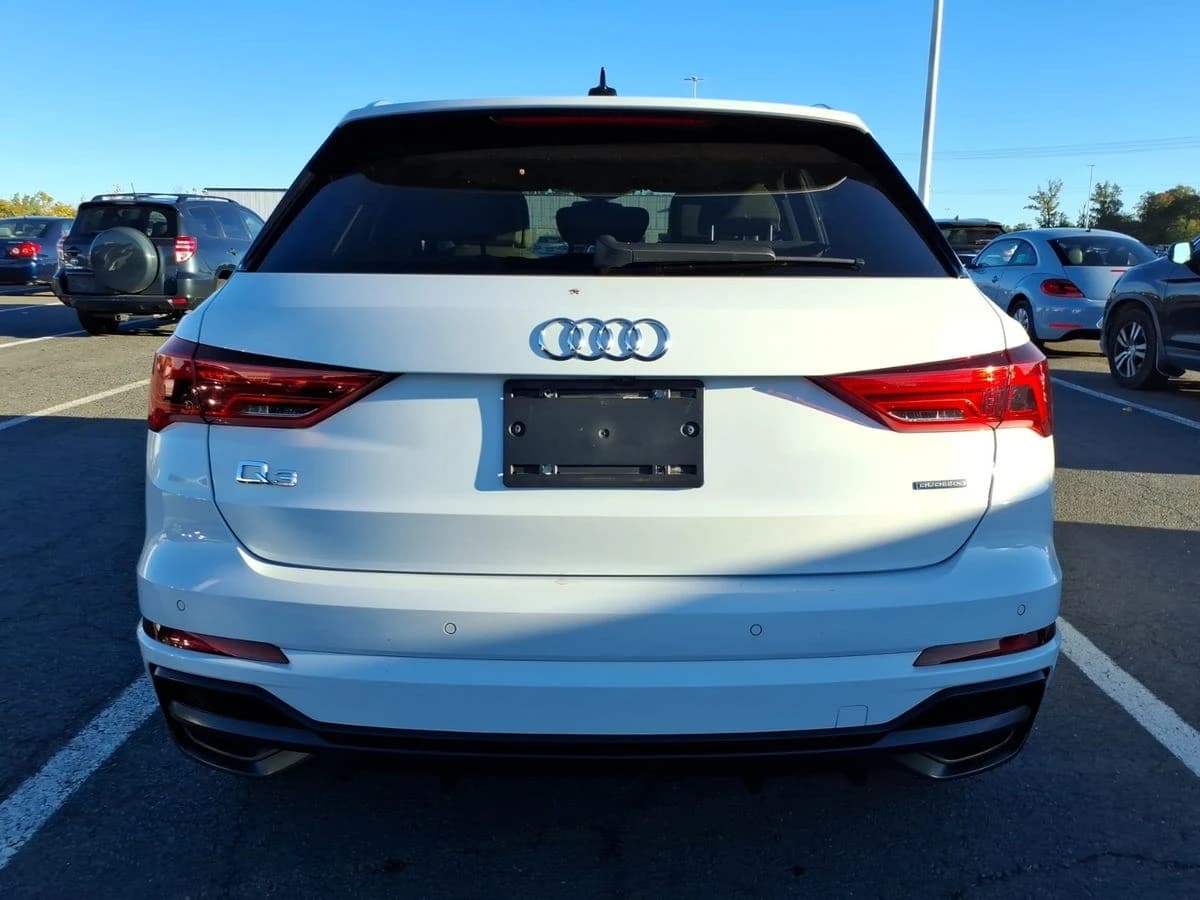 2021 Audi Q3 S line Premium — photo 4