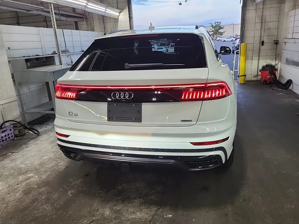 2019 Audi Q8 Prestige — photo 5