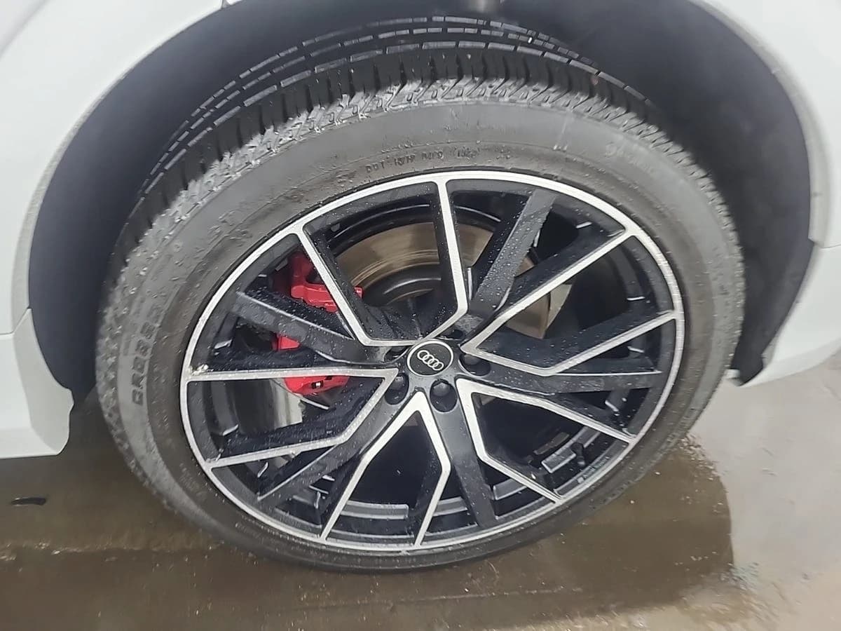 2021 Audi Q8 Prestige — photo 4