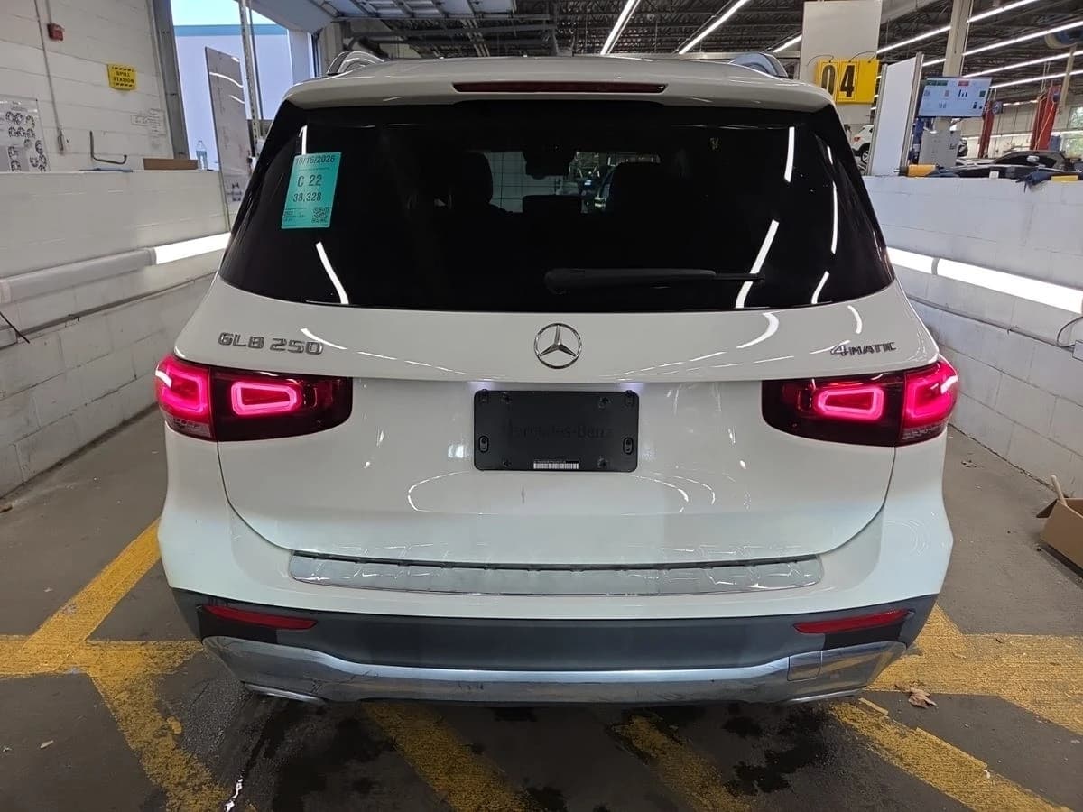 2023 Mercedes-Benz GLB 250 GLB 250 — photo 5