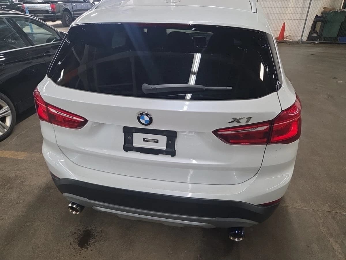 2018 BMW X1 xDrive28i — photo 4