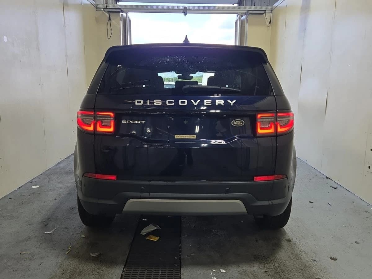2021 Land Rover Discovery Sport S — photo 5