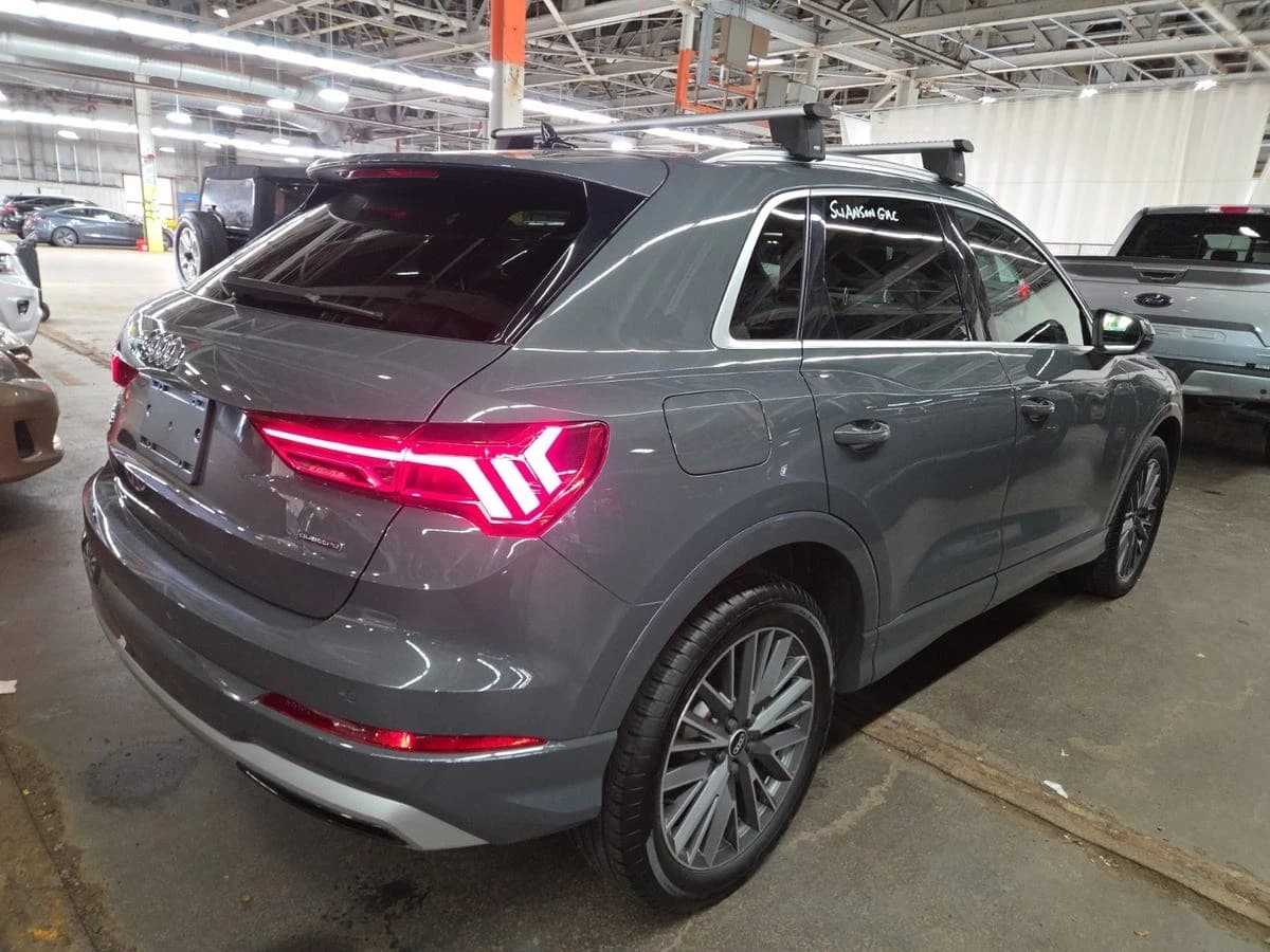 2022 Audi Q3 Premium — photo 5