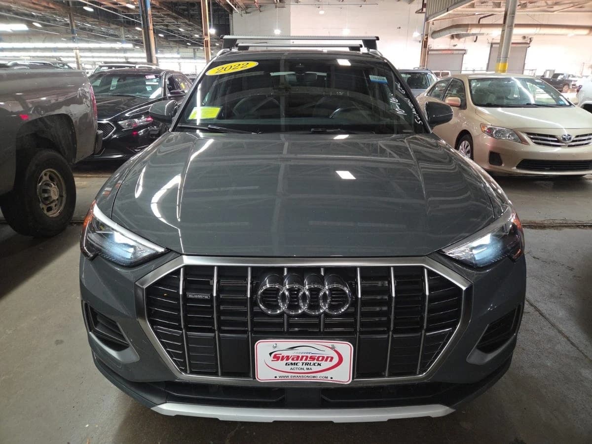2022 Audi Q3 Premium — photo 7