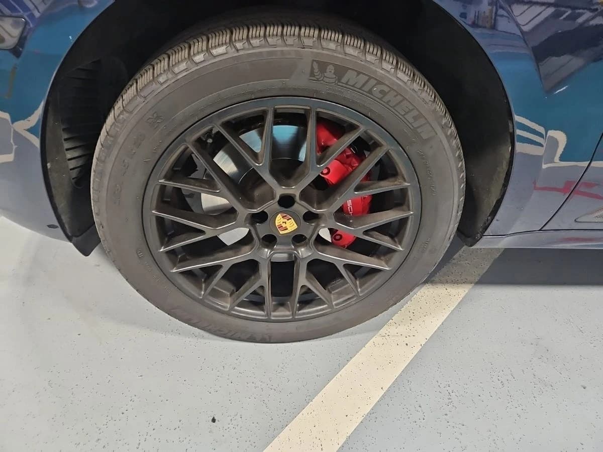 2018 Porsche Macan GTS — photo 2