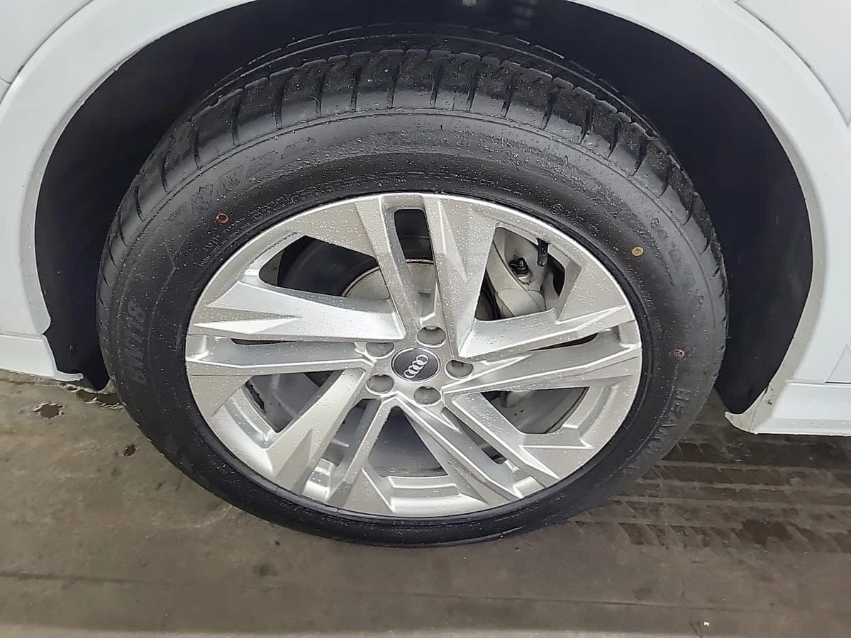 2020 Audi Q7 Premium — photo 2