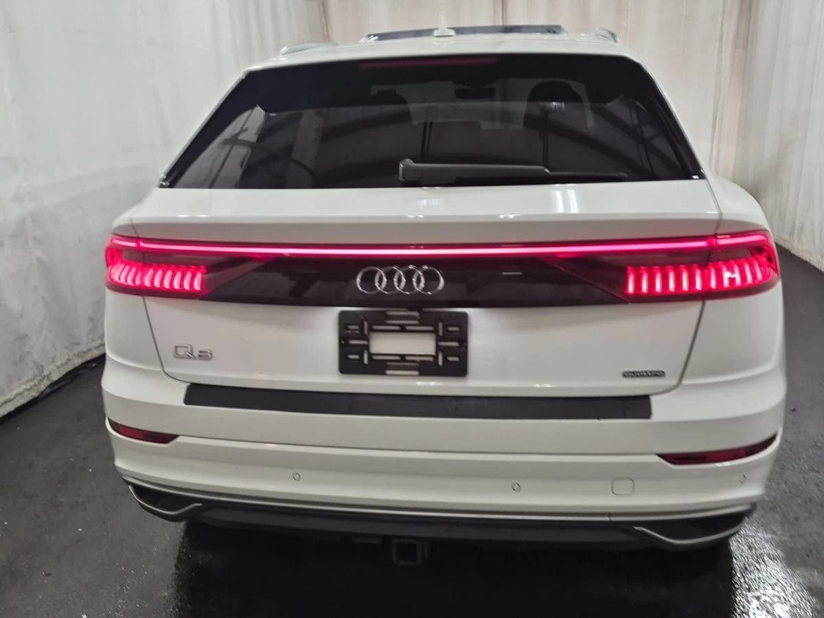 2019 Audi Q8 Prestige — photo 5