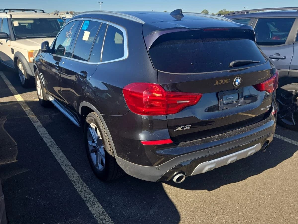 2019 BMW X3 xDrive30i — photo 3
