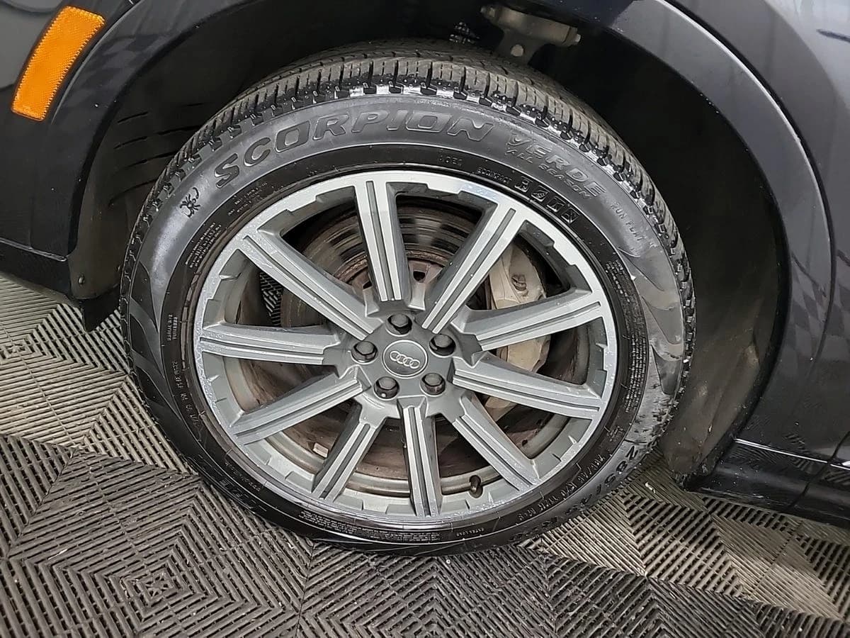 2018 Audi Q7 Prestige — photo 2