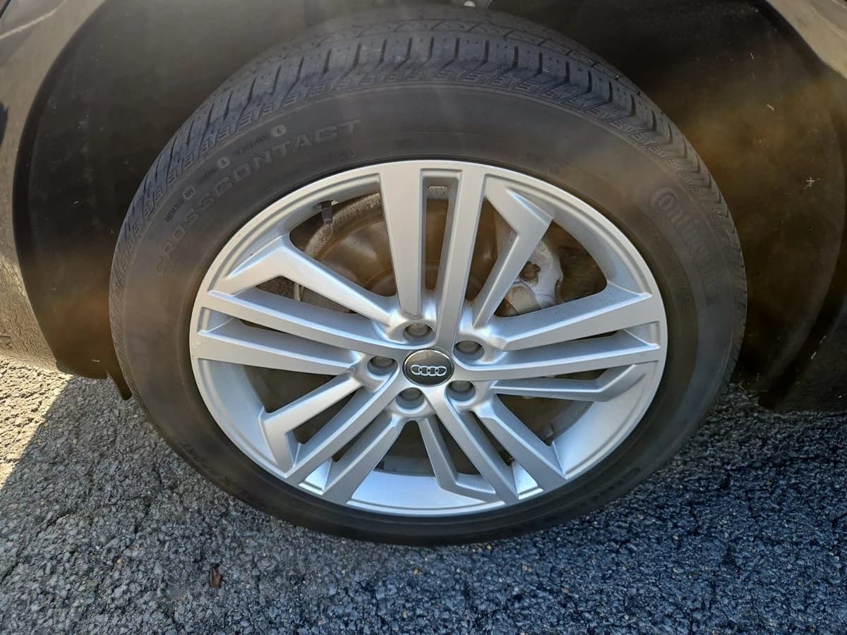 2018 Audi Q5 Premium Plus — photo 2