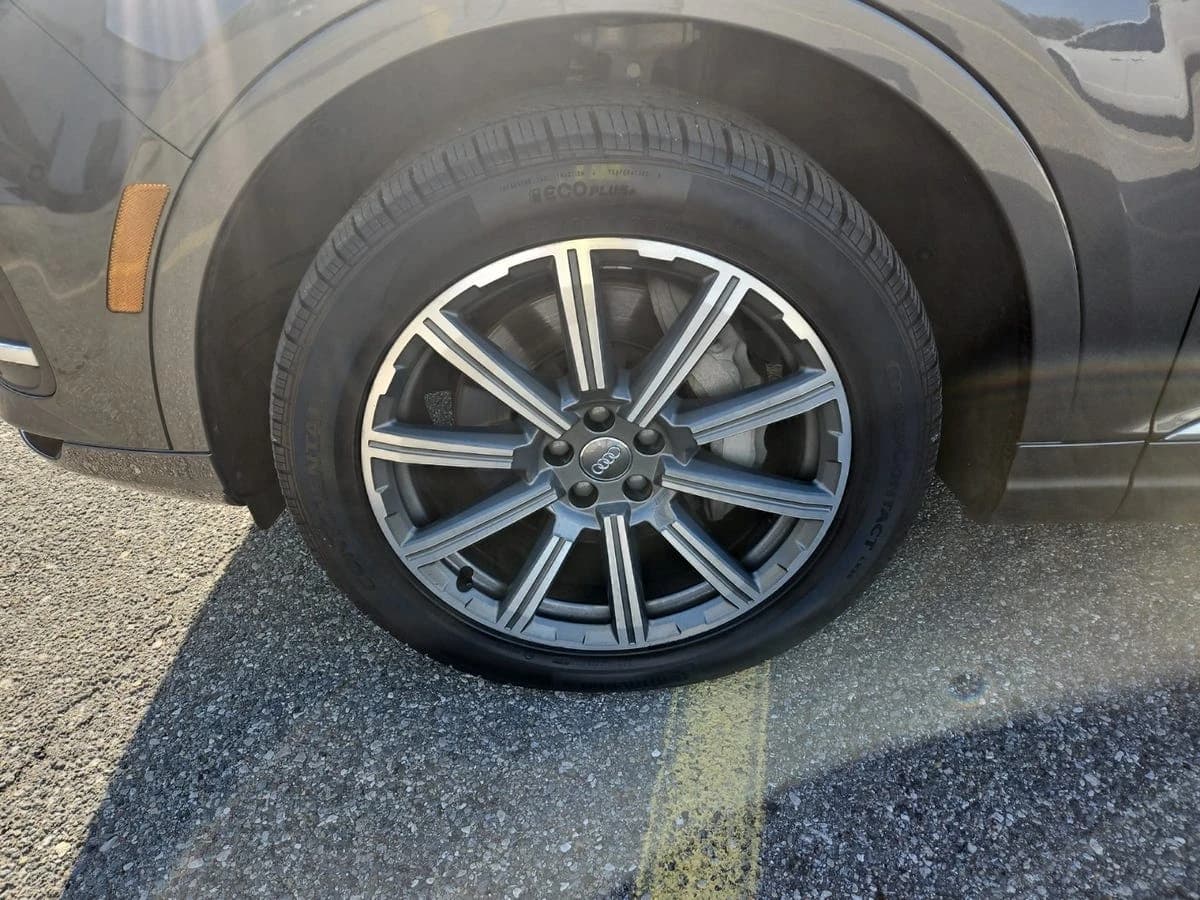 2019 Audi Q7 Premium Plus — photo 2
