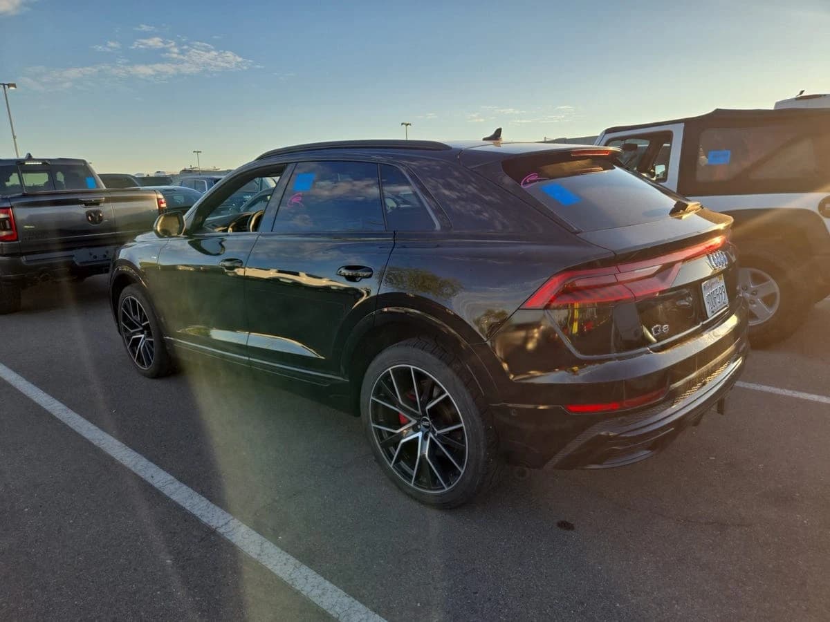 2019 Audi Q8 Premium Plus — photo 3