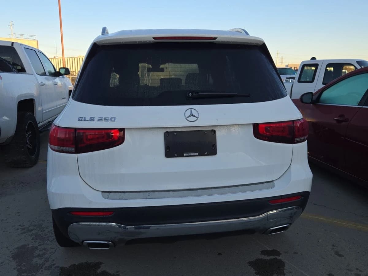 2021 Mercedes-Benz GLB 250 GLB 250 — photo 4