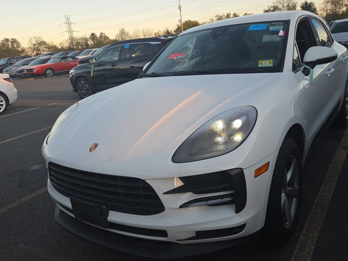 2019 Porsche Macan 2.0L H-4 DI T/C D — photo 1