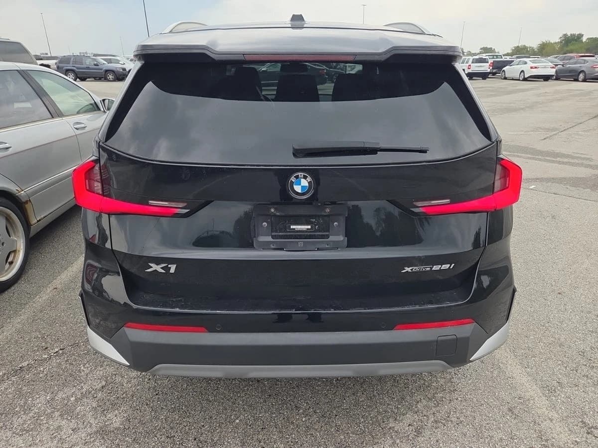 2023 BMW X1 xDrive28i — photo 4