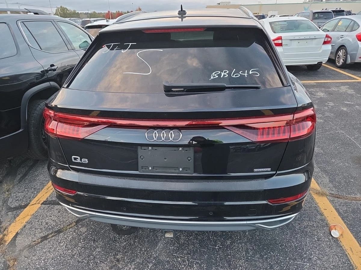 2019 Audi Q8 Premium Plus — photo 4