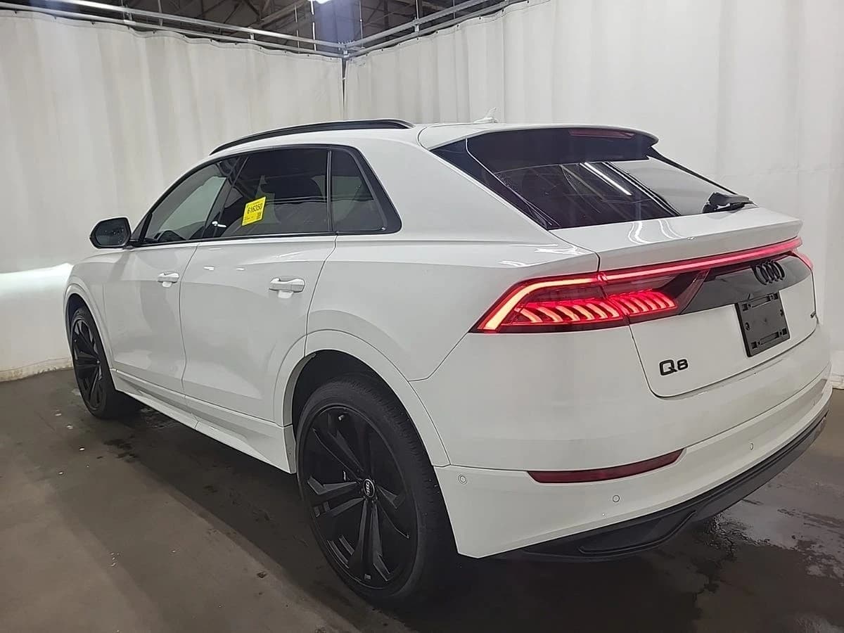 2019 Audi Q8 Premium Plus — photo 3