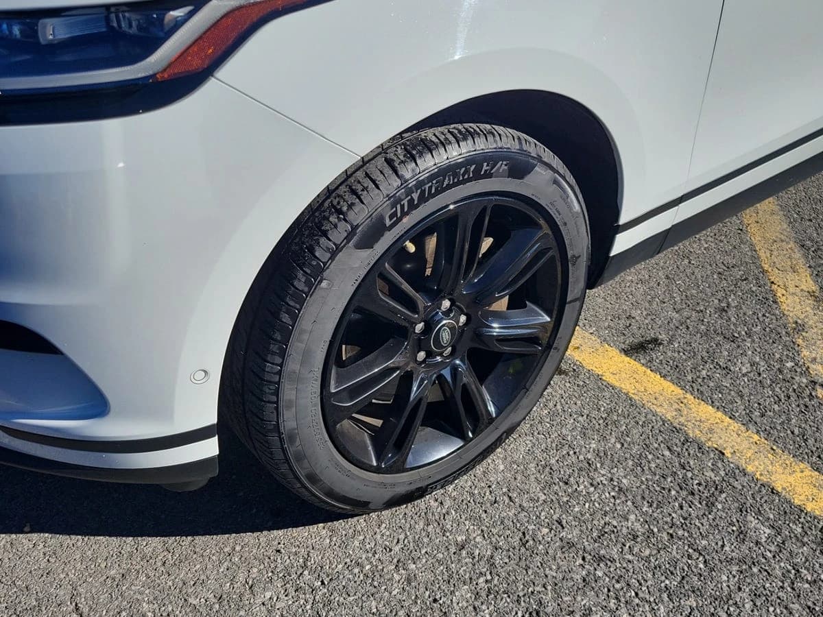 2021 Land Rover Range Rover Velar S — photo 2