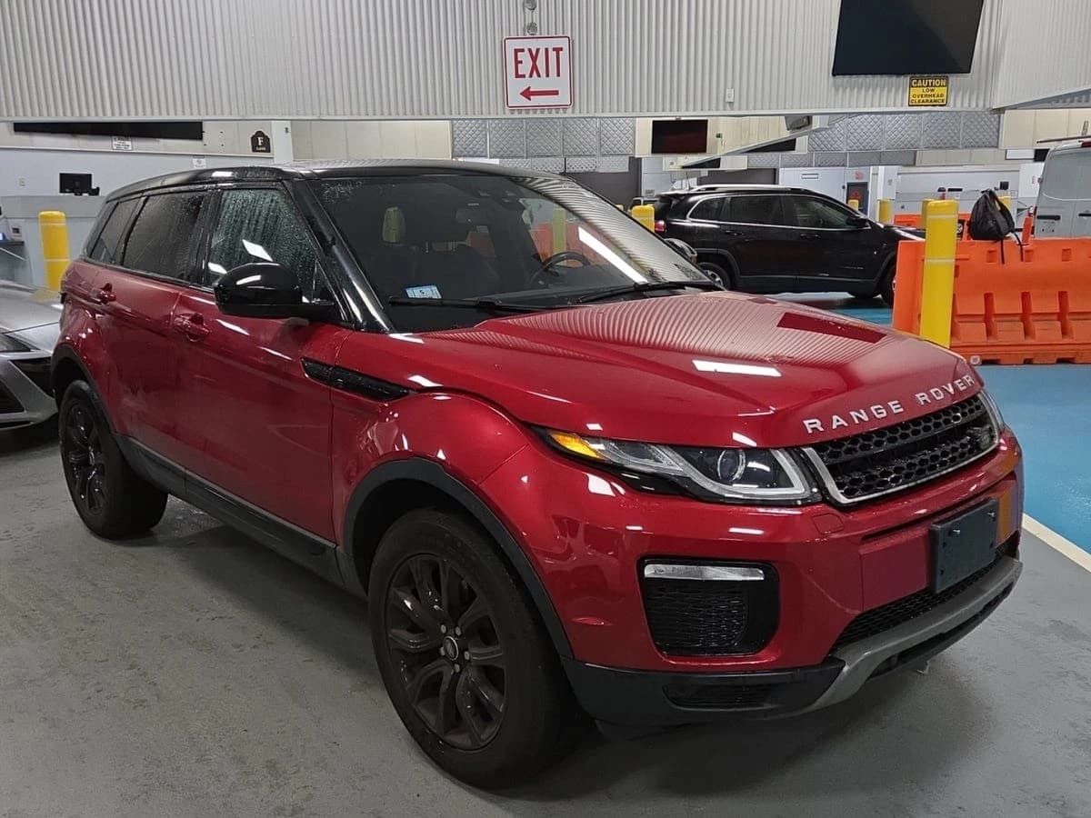 2019 Land Rover Range Rover Evoque SE — photo 6