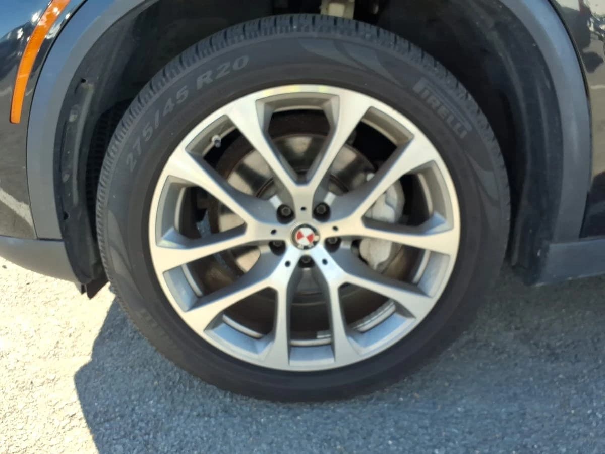 2019 BMW X5 xDrive40i — photo 2