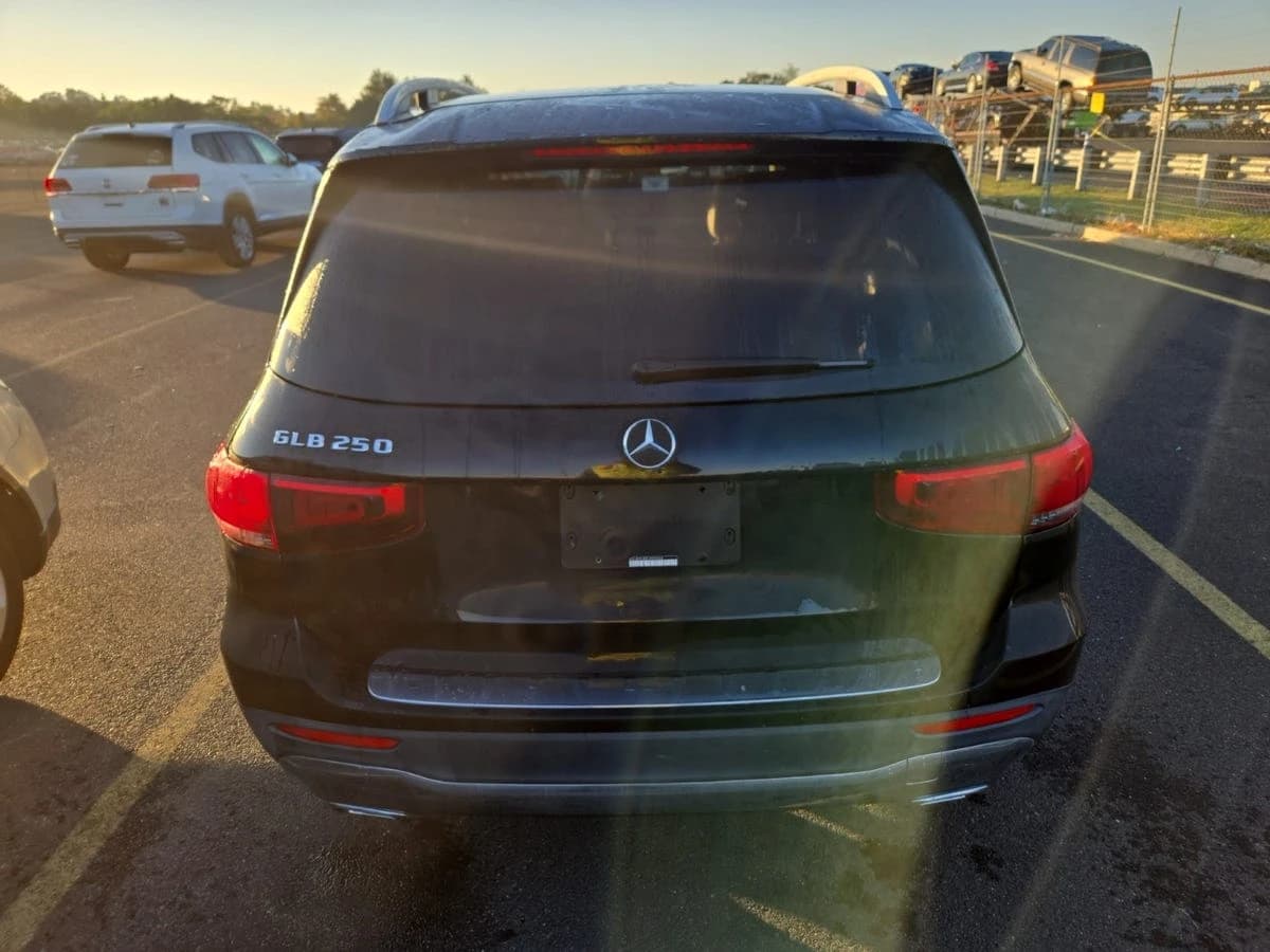2020 Mercedes-Benz GLB 250 GLB 250 — photo 4