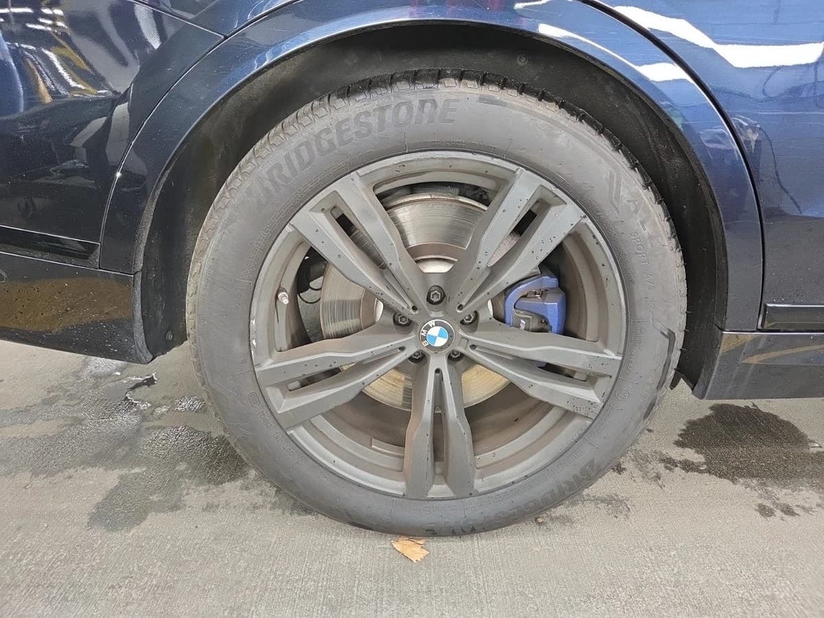 2022 BMW X7 M50i — photo 7