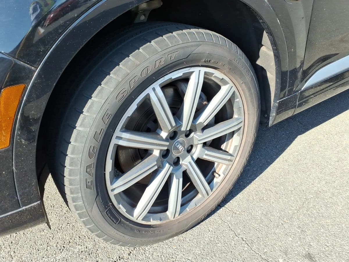 2018 Audi Q7 Premium Plus — photo 2