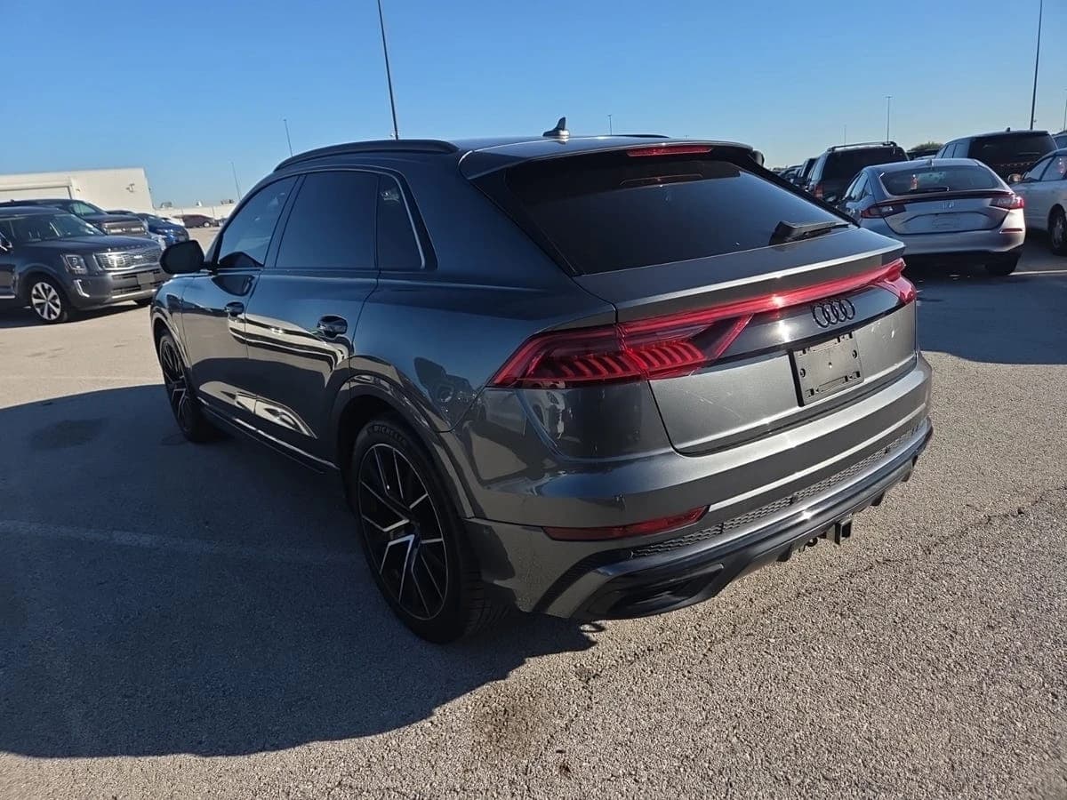 2019 Audi Q8 Prestige — photo 3