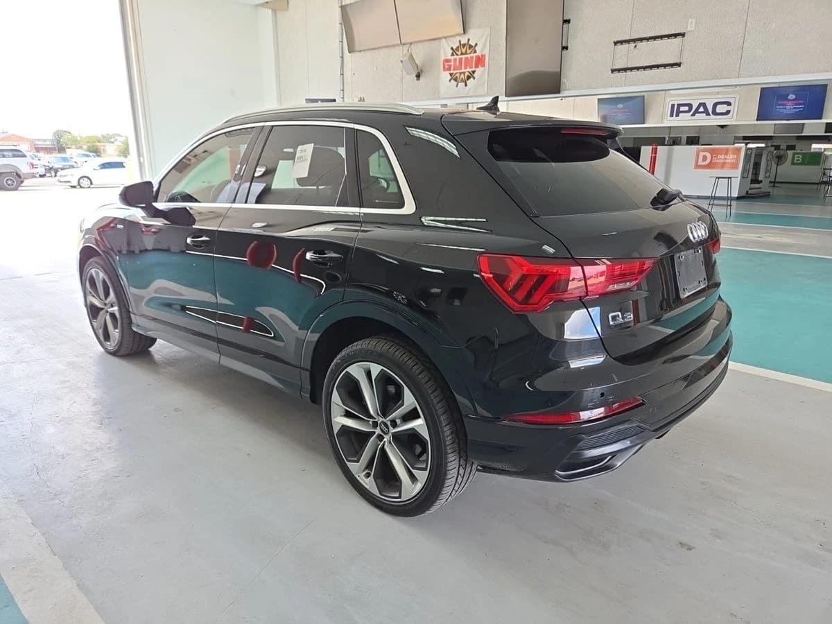 2019 Audi Q3 S line Prestige — photo 3