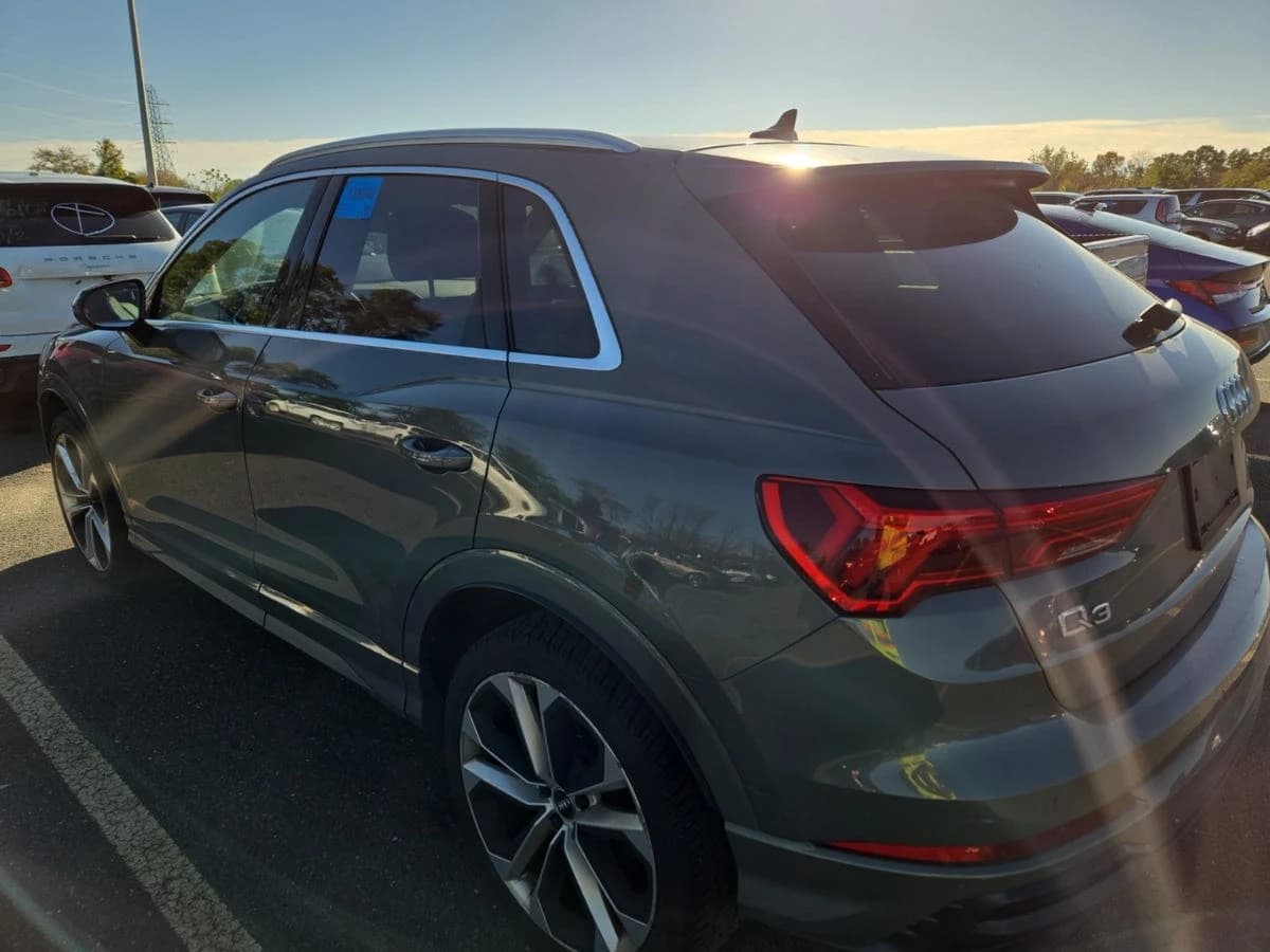 2019 Audi Q3 S line Premium Plus — photo 3