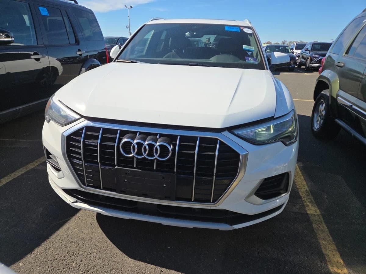 2019 Audi Q3 Premium — photo 7