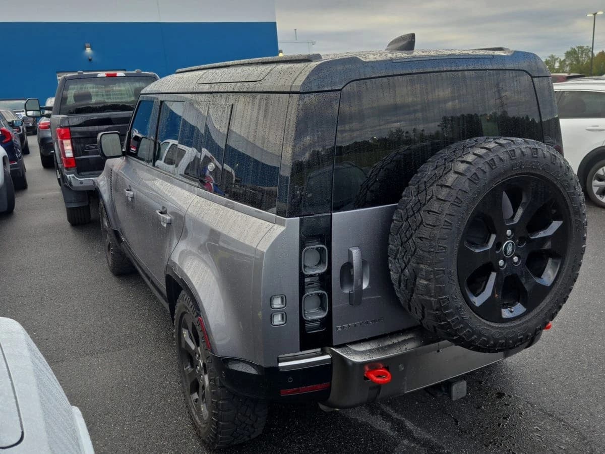 2021 Land Rover Defender X — photo 3