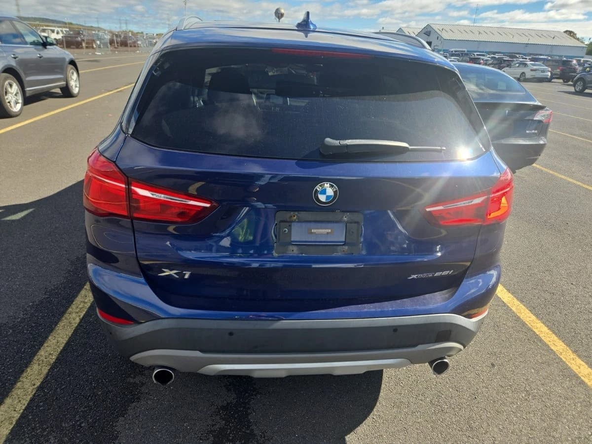2019 BMW X1 xDrive28i — photo 4