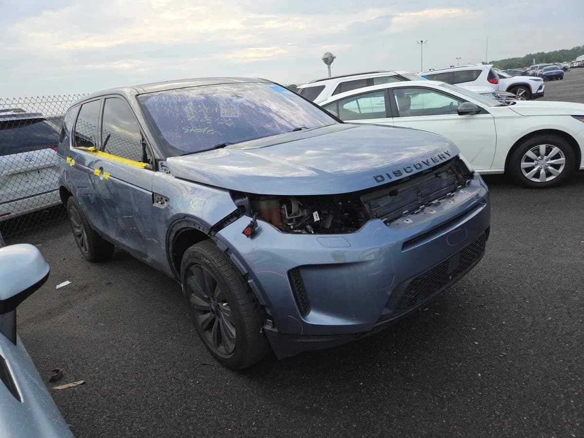 2021 Land Rover Discovery Sport S — photo 6