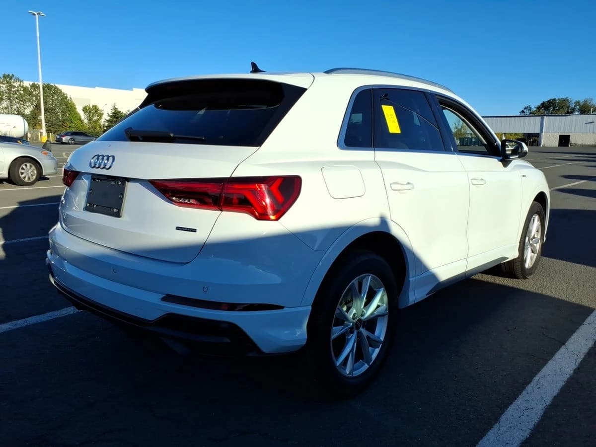 2021 Audi Q3 S line Premium — photo 5