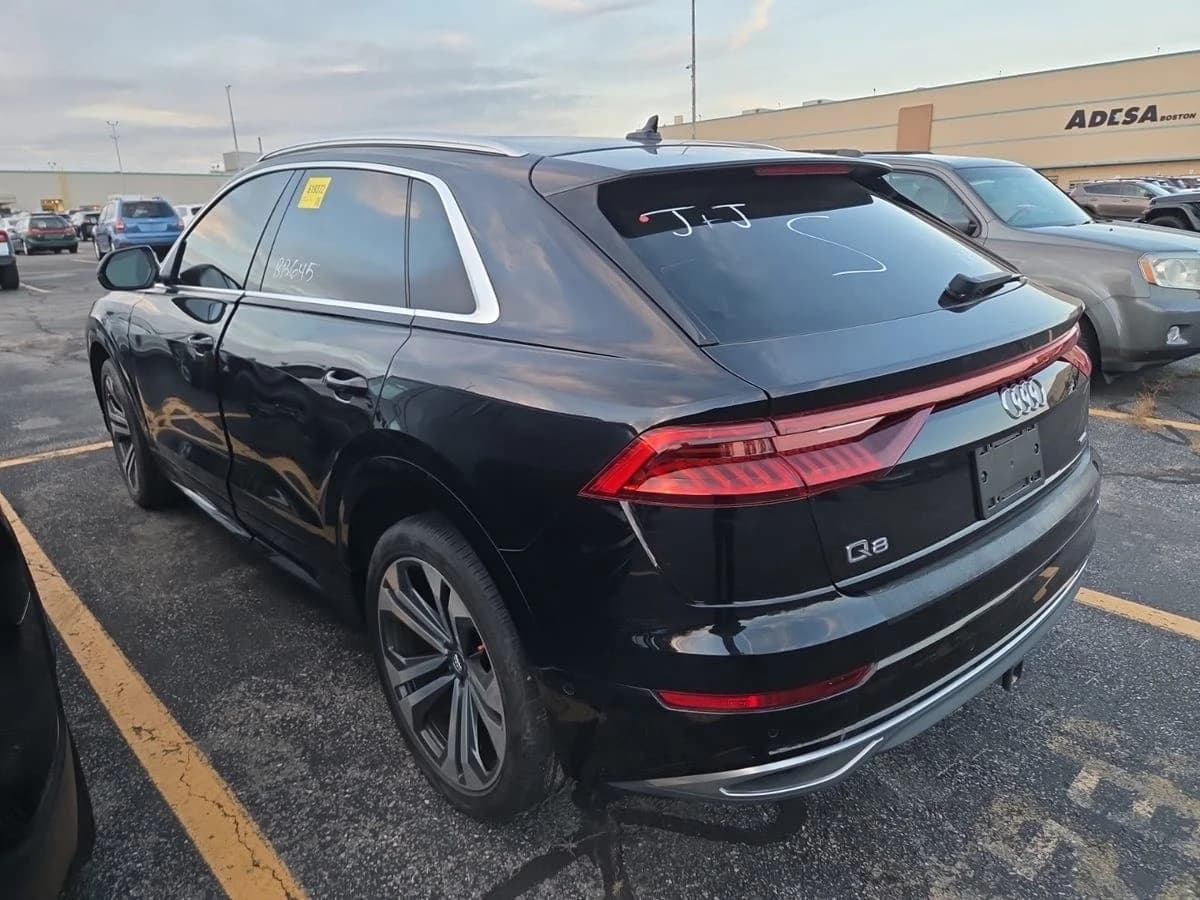 2019 Audi Q8 Premium Plus — photo 3