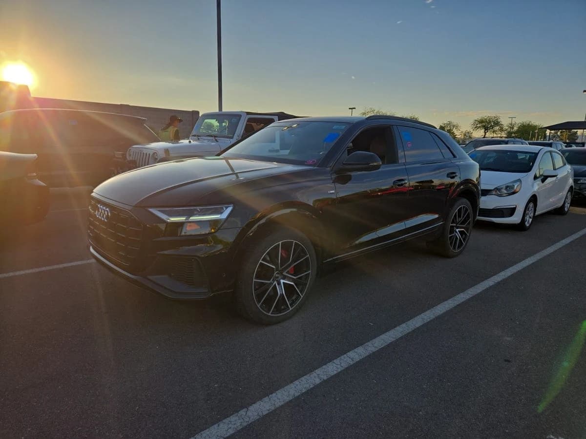 2019 Audi Q8 Premium Plus — photo 1