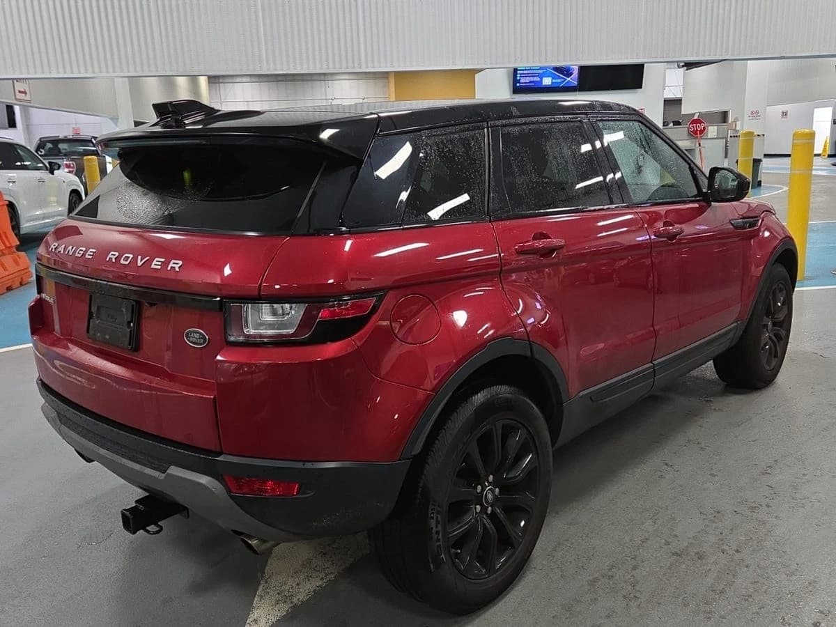 2019 Land Rover Range Rover Evoque SE — photo 5