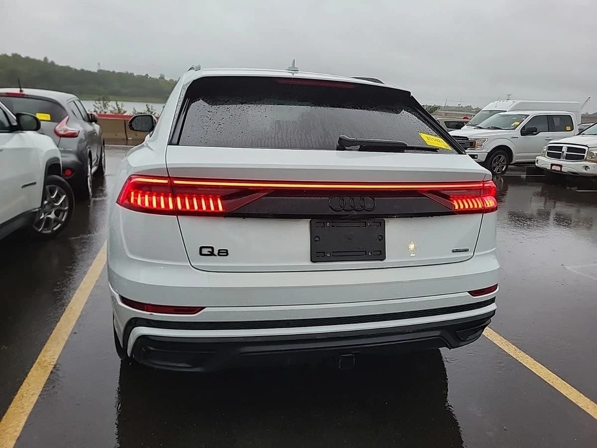 2021 Audi Q8 Prestige — photo 4