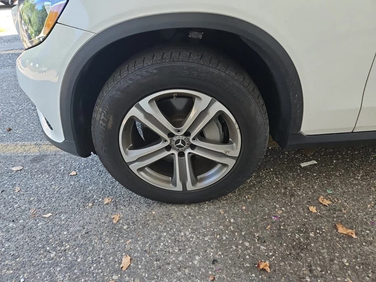 2019 Mercedes-Benz GLC 300 GLC 300 — photo 2