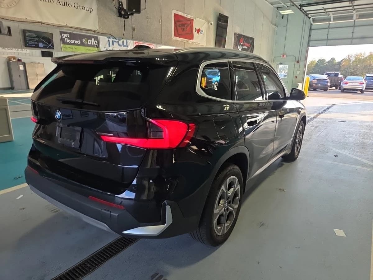 2023 BMW X1 xDrive28i — photo 5